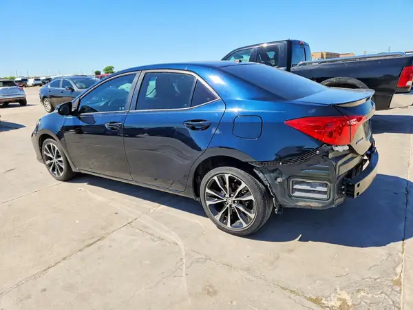 2T1BURHE6JC973635 2018 TOYOTA COROLLA - Image 2