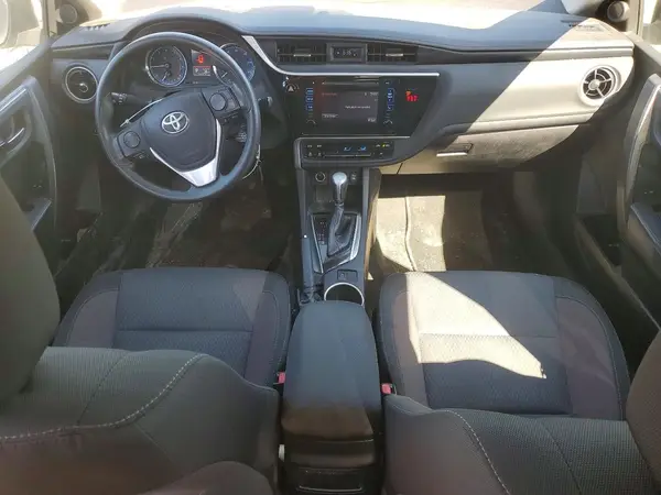 2T1BURHE6JC973683 2018 TOYOTA COROLLA - Image 8