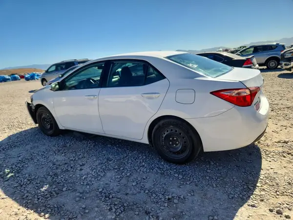 2T1BURHE6JC974624 2018 TOYOTA COROLLA - Image 2