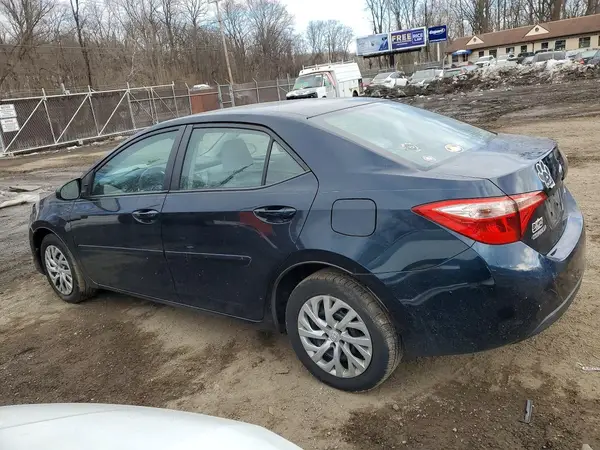 2T1BURHE6JC976681 2018 TOYOTA COROLLA - Image 2