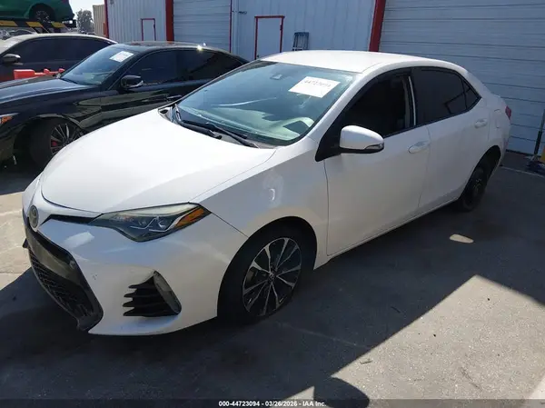 2T1BURHE6JC984506 2018 TOYOTA COROLLA - Image 2