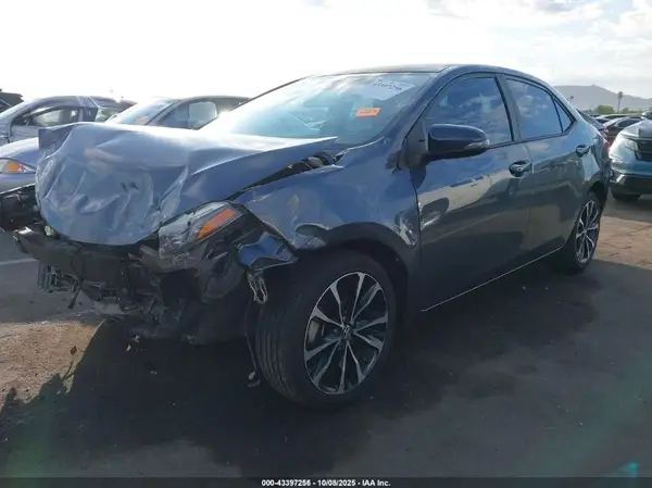 2T1BURHE6JC986885 2018 TOYOTA COROLLA - Image 2