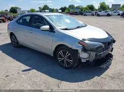 2T1BURHE6JC987583 2018 TOYOTA COROLLA