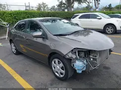 2T1BURHE6JC988295 2018 TOYOTA COROLLA