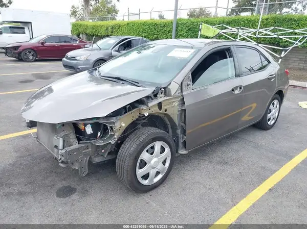 2T1BURHE6JC988295 2018 TOYOTA COROLLA - Image 2