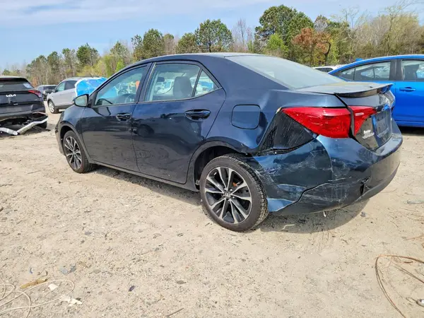 2T1BURHE6JC990743 2018 TOYOTA COROLLA - Image 2