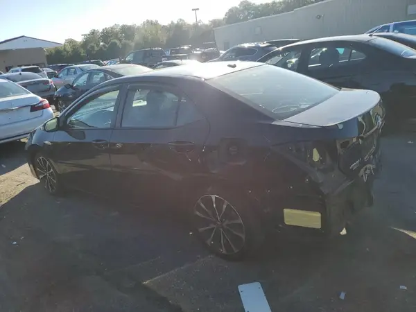 2T1BURHE6JC990967 2018 TOYOTA COROLLA - Image 2