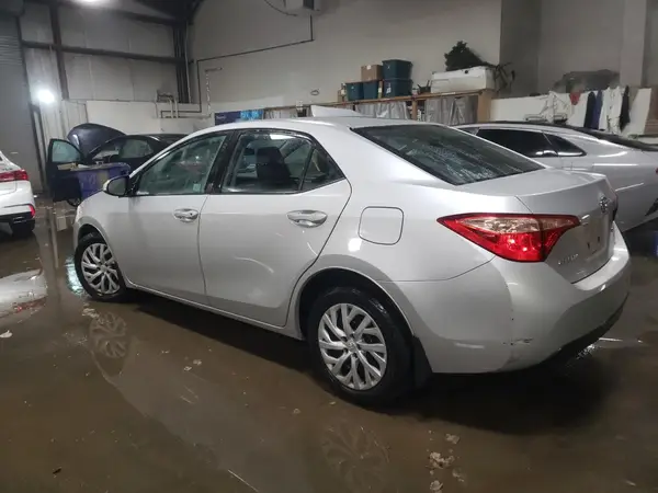 2T1BURHE6JC991620 2018 TOYOTA COROLLA - Image 2
