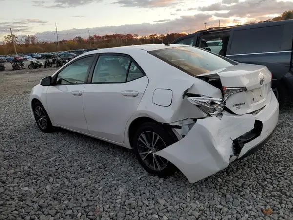 2T1BURHE6JC992010 2018 TOYOTA COROLLA - Image 2