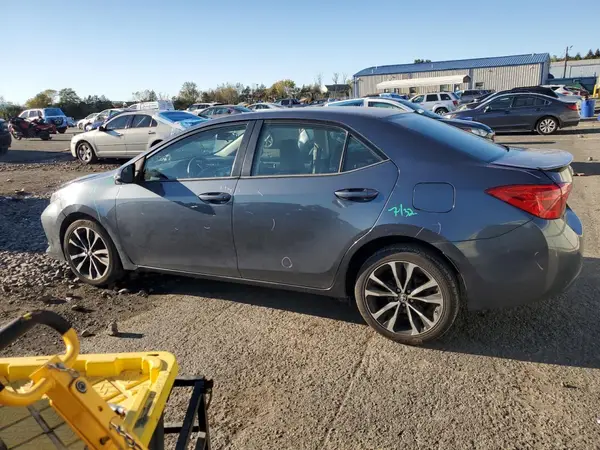 2T1BURHE6JC992623 2018 TOYOTA COROLLA - Image 2