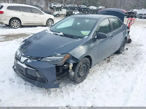 2T1BURHE6JC994002 2018 TOYOTA COROLLA - Image 2