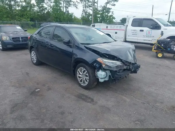 2T1BURHE6JC995411 2018 TOYOTA COROLLA - Image 1