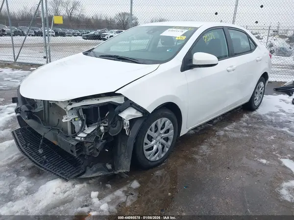 2T1BURHE6KC126406 2019 TOYOTA COROLLA - Image 2