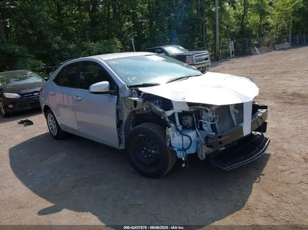 2T1BURHE6KC133369 2019 TOYOTA COROLLA - Image 1
