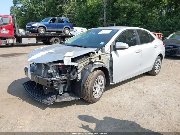 2T1BURHE6KC133369 2019 TOYOTA COROLLA - Image 2