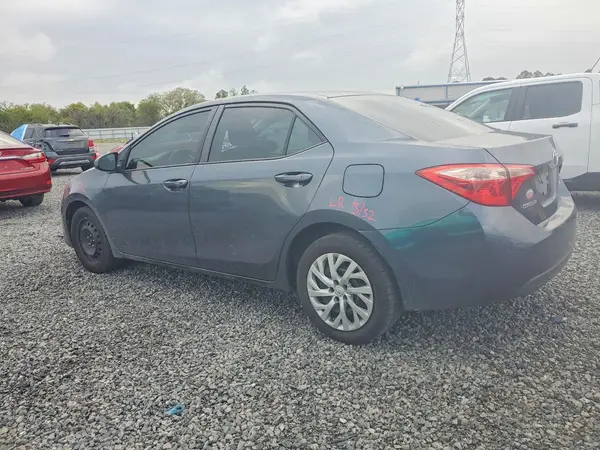 2T1BURHE6KC135476 2019 TOYOTA COROLLA - Image 2
