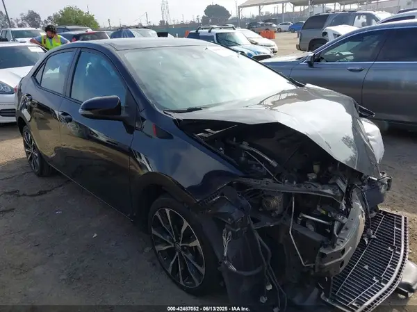 2T1BURHE6KC135526 2019 TOYOTA COROLLA - Image 1