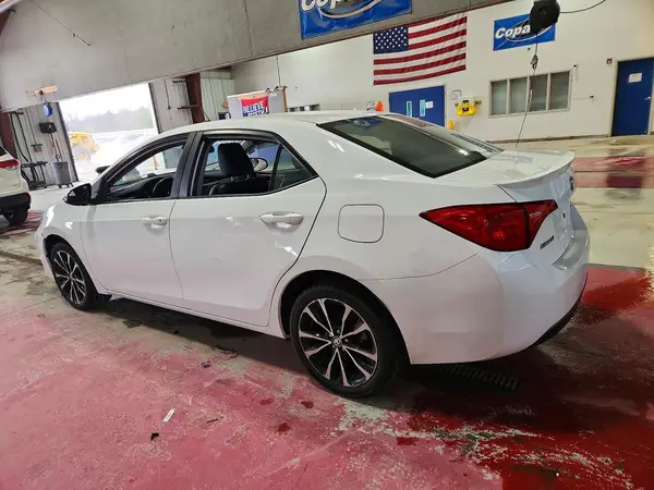 2T1BURHE6KC158725 2019 TOYOTA COROLLA - Image 2