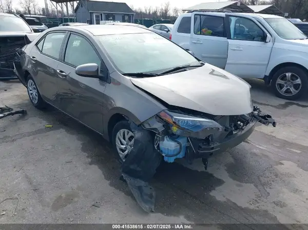 2T1BURHE6KC163374 2019 TOYOTA COROLLA - Image 1