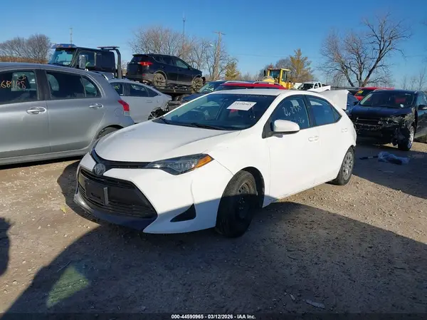 2T1BURHE6KC166484 2019 TOYOTA COROLLA - Image 2