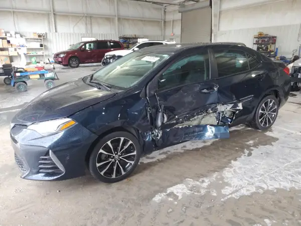 2T1BURHE6KC166940 2019 TOYOTA COROLLA - Image 1