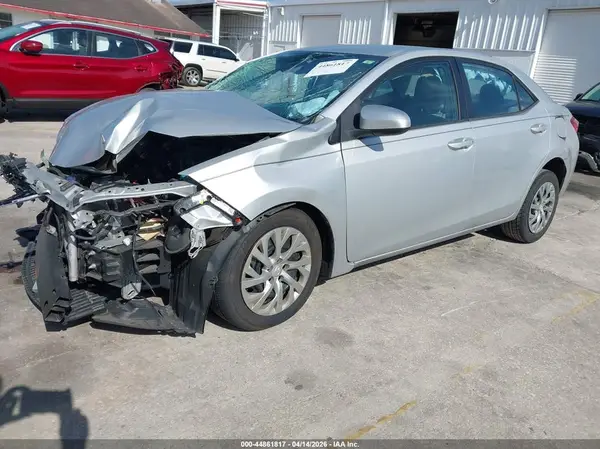 2T1BURHE6KC179896 2019 TOYOTA COROLLA - Image 2