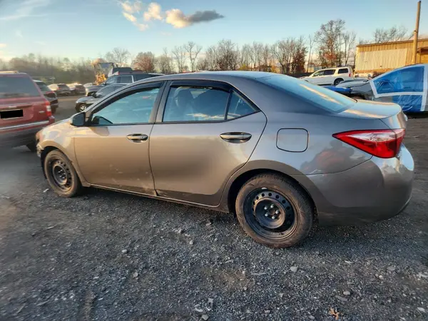 2T1BURHE6KC187254 2019 TOYOTA COROLLA - Image 2