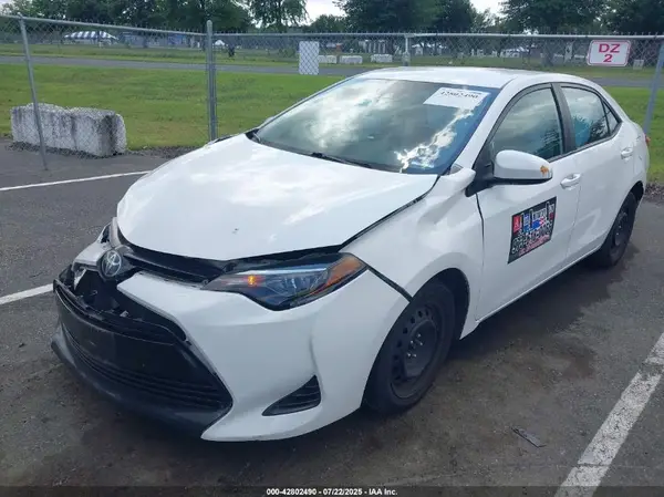 2T1BURHE6KC193670 2019 TOYOTA COROLLA - Image 2