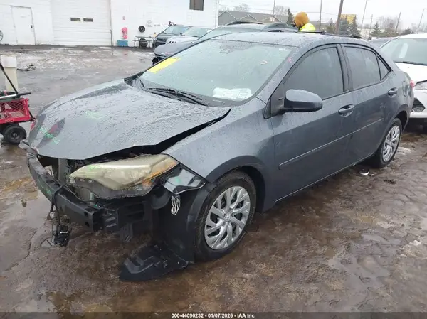 2T1BURHE6KC198545 2019 TOYOTA COROLLA - Image 2