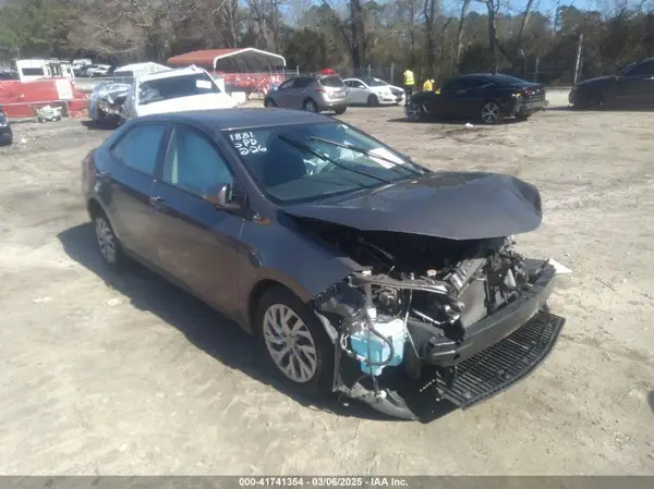 2T1BURHE6KC201881 2019 TOYOTA COROLLA - Image 1