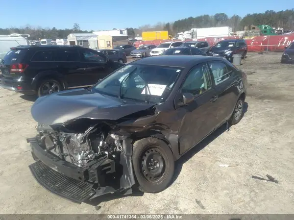 2T1BURHE6KC201881 2019 TOYOTA COROLLA - Image 2