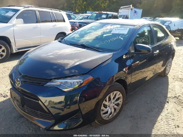 2T1BURHE6KC202366 2019 TOYOTA COROLLA - Image 2