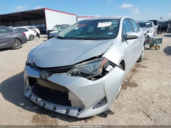 2T1BURHE6KC207051 2019 TOYOTA COROLLA - Image 2