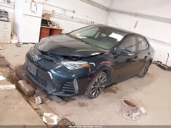 2T1BURHE6KC208264 2019 TOYOTA COROLLA - Image 2