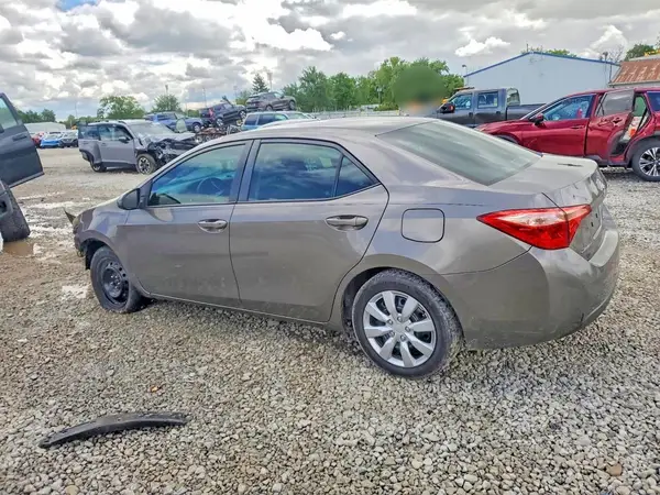 2T1BURHE6KC212119 2019 TOYOTA COROLLA - Image 2