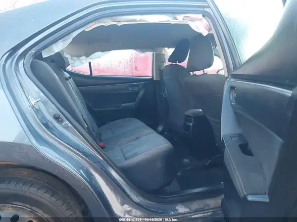 2T1BURHE6KC213934 2019 TOYOTA COROLLA - Image 8