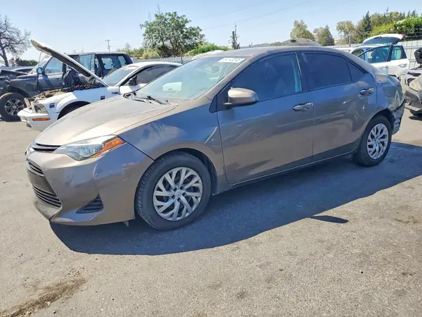 2T1BURHE6KC217479 2019 TOYOTA COROLLA - Image 1