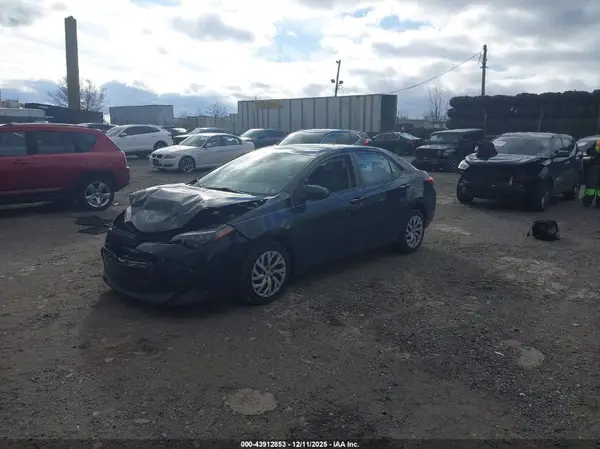 2T1BURHE6KC218275 2019 TOYOTA COROLLA - Image 2