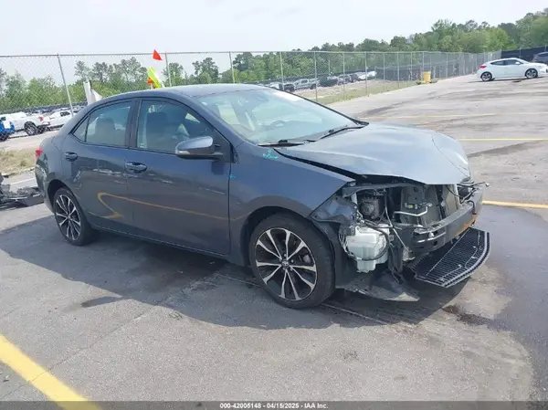 2T1BURHE6KC223220 2019 TOYOTA COROLLA - Image 1