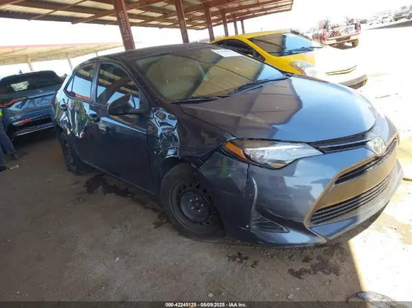 2T1BURHE6KC223699 2019 TOYOTA COROLLA - Image 1