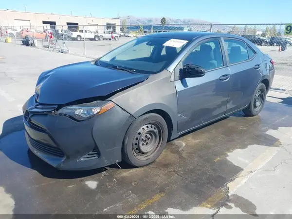2T1BURHE6KC230524 2019 TOYOTA COROLLA - Image 2