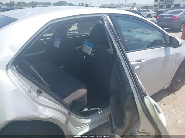 2T1BURHE6KC239241 2019 TOYOTA COROLLA - Image 8