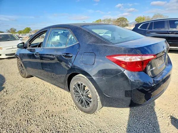 2T1BURHE6KC239854 2019 TOYOTA COROLLA - Image 2