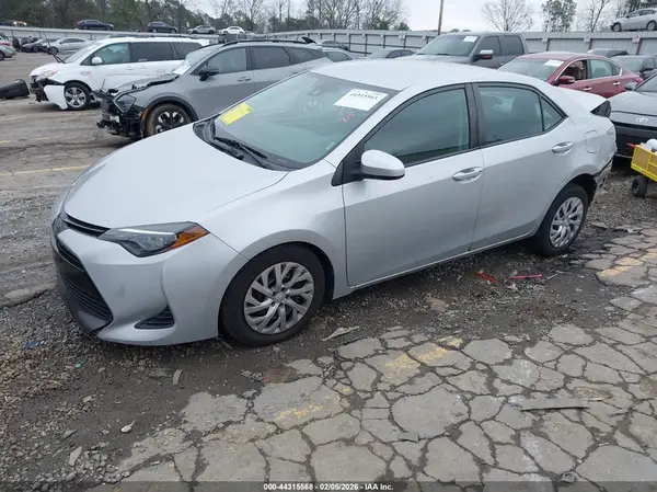 2T1BURHE6KC240406 2019 TOYOTA COROLLA - Image 2