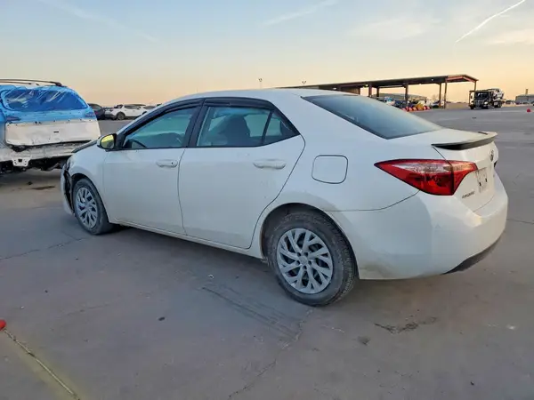 2T1BURHE6KC242043 2019 TOYOTA COROLLA - Image 2