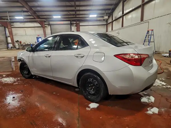 2T1BURHE6KC242348 2019 TOYOTA COROLLA - Image 2