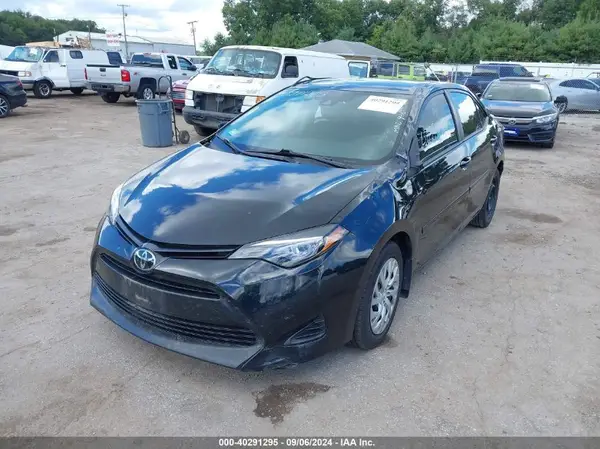 2T1BURHE6KC244276 2019 TOYOTA COROLLA - Image 2