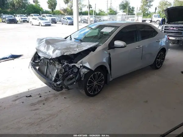 2T1BURHE7GC744017 2016 TOYOTA COROLLA - Image 2