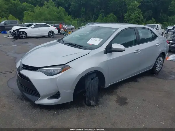 2T1BURHE7HC757688 2017 TOYOTA COROLLA - Image 2