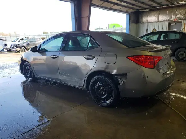 2T1BURHE7HC758257 2017 TOYOTA COROLLA - Image 2